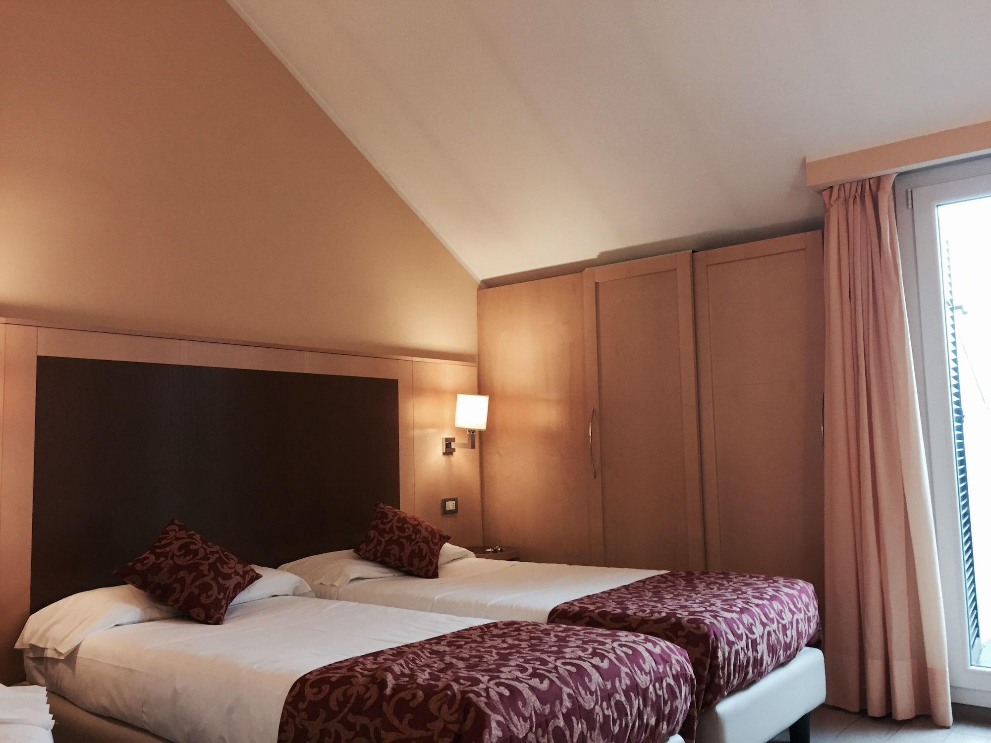Mokinba Hotels Cristallo Milaan Buitenkant foto